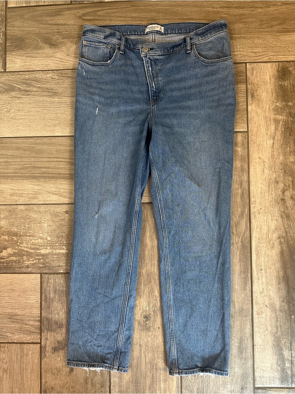 Abercrombie & Fitch 90s straight ultra high-rise jeans